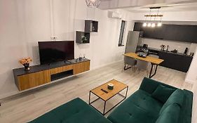 Kira Residence